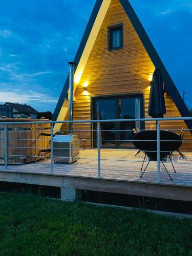 Saint-Utin Cabin | Lady Tipi 3 avec bain nordique et piscine