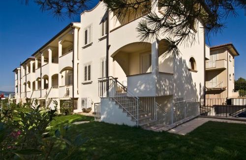 Mazzanta Apartment | Villetta Tina