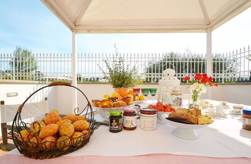 Signa Villa | Wonderful private villa with private pool, WIFI, hot tub, A/C and TV, close to Florence