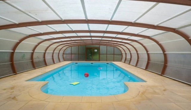 ZEcamping 2* piscine couverte dog friendly jacuzzi locatif BBQ 27m2