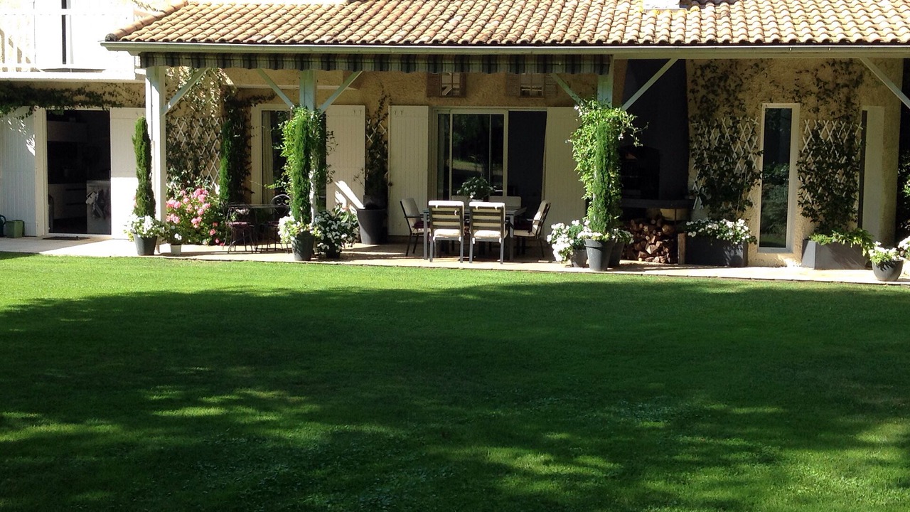 Photo of Outdoor in Saint-Sulpice-et-Cameyrac