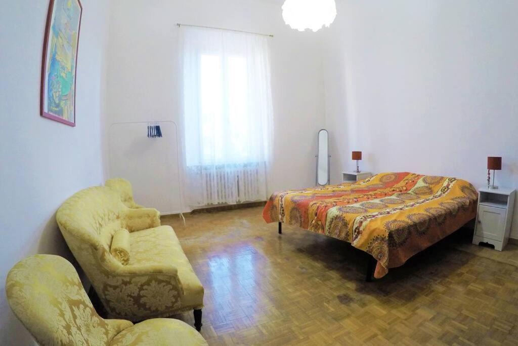 Photo of Bedroom in Livorno