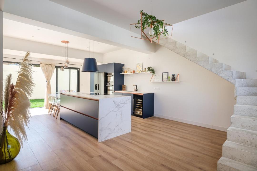 Photo of Others in Begles